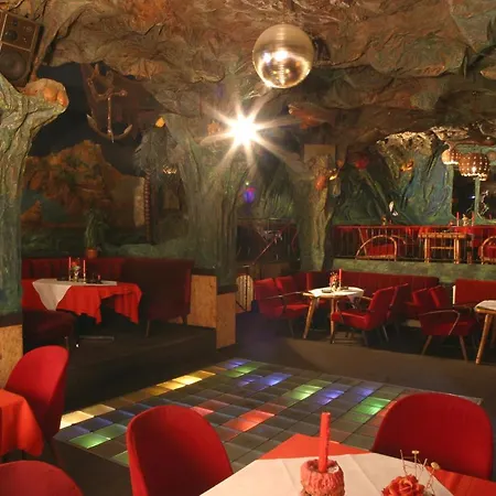 Hotel Blaue Grotte & Frankenhotel 3*