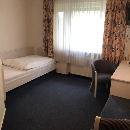 Blaue Grotte & Frankenhotel Otel